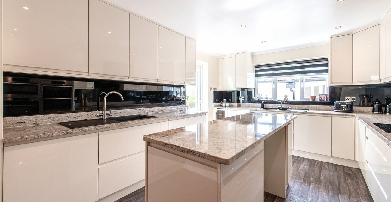 4 bedroom house for sale in Gravesend | Robinson Michael & Jackson