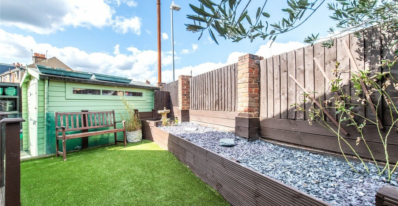 4 bedroom house for sale in Gravesend | Robinson Michael & Jackson