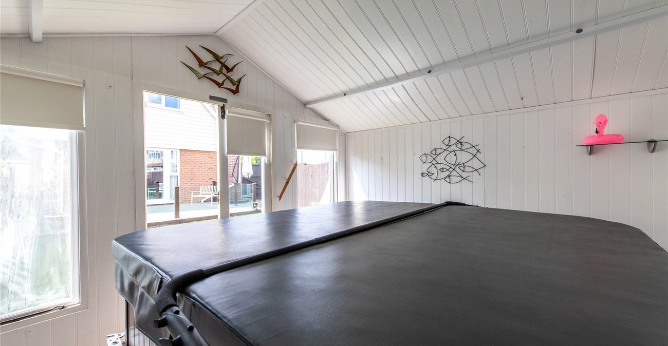 4 bedroom house for sale in Gravesend | Robinson Michael & Jackson