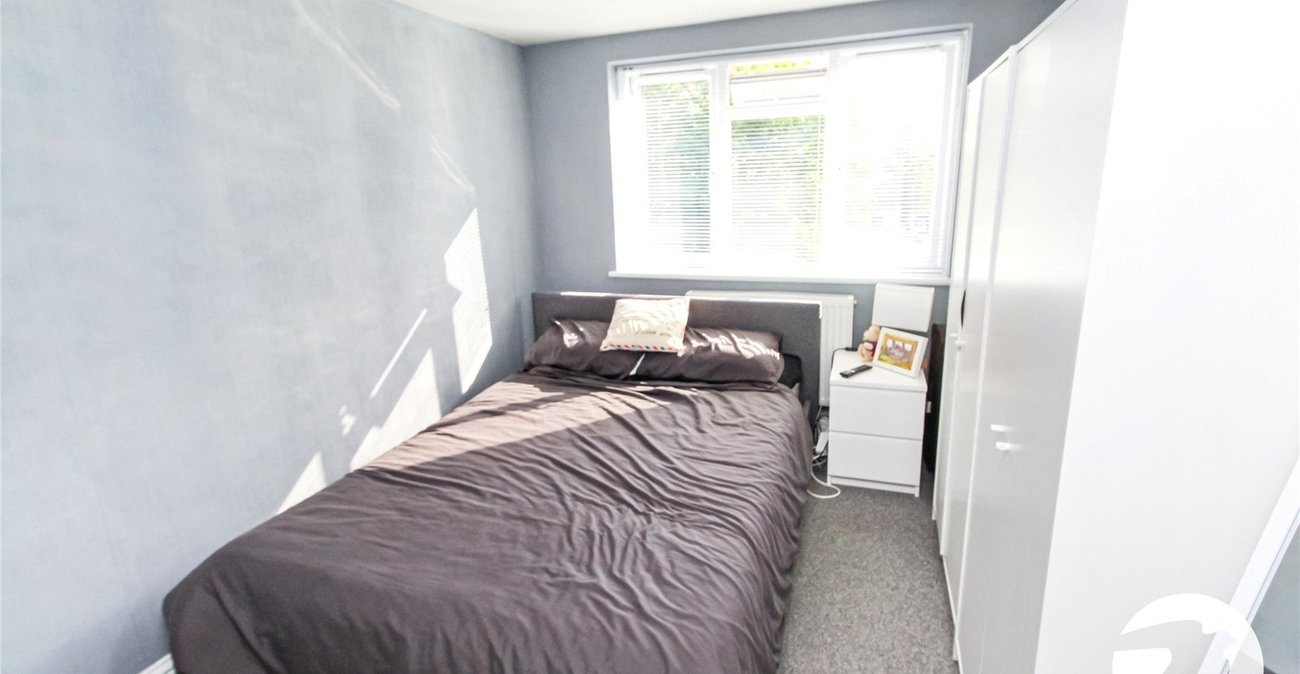 2 bedroom property for sale in Downside | Robinson Michael & Jackson