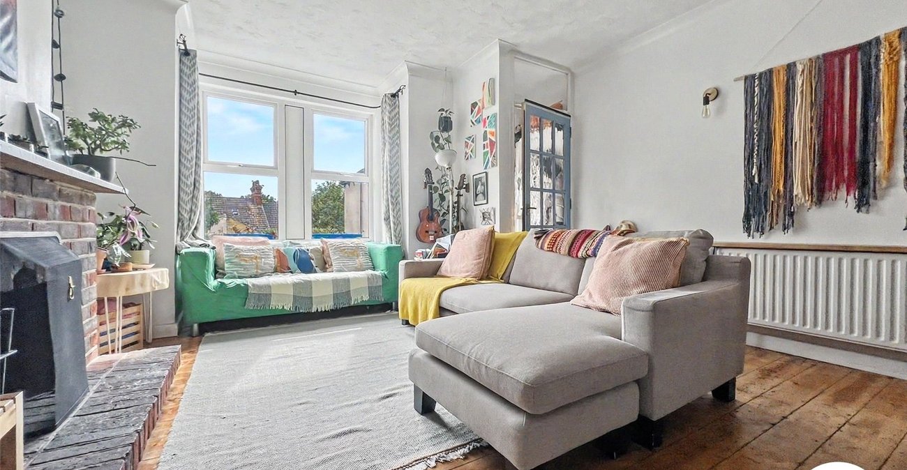 2 bedroom house for sale in Chatham | Robinson Michael & Jackson