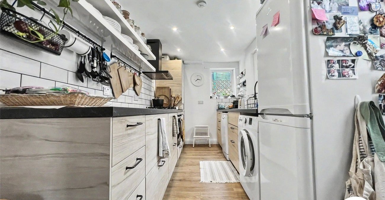 2 bedroom house for sale in Chatham | Robinson Michael & Jackson