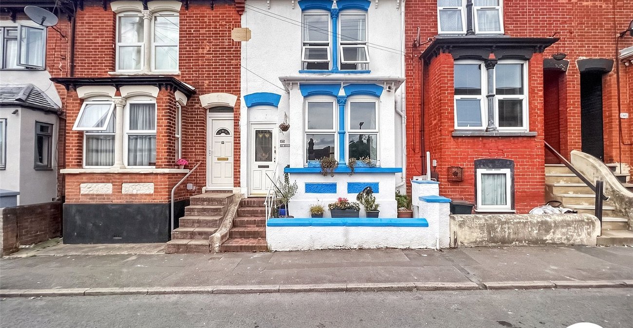 2 bedroom house for sale in Chatham | Robinson Michael & Jackson