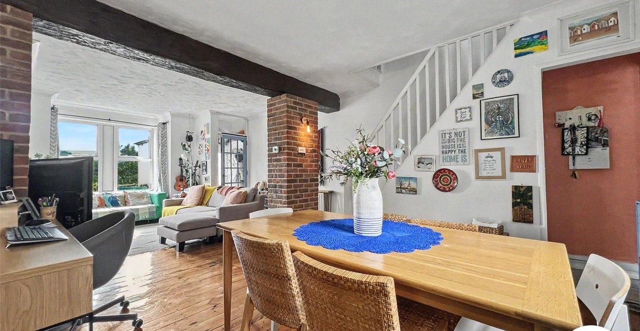2 bedroom house for sale in Chatham | Robinson Michael & Jackson