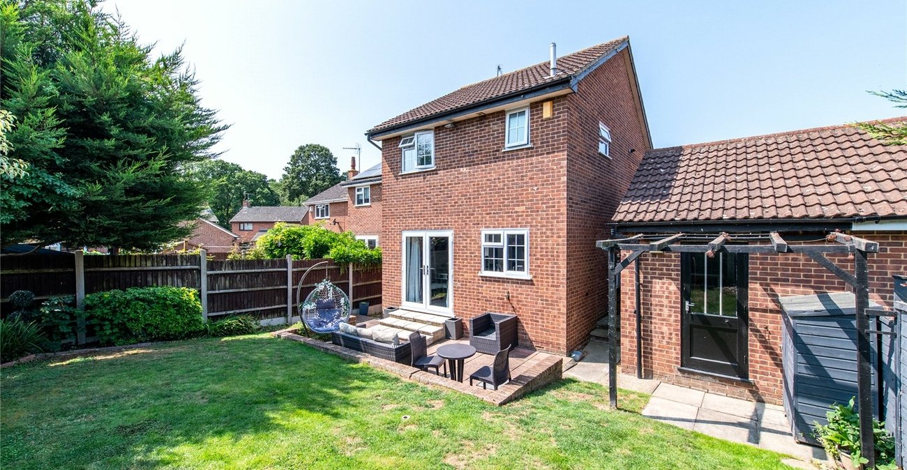 3 bedroom house for sale in Cliffe Woods | Robinson Michael & Jackson