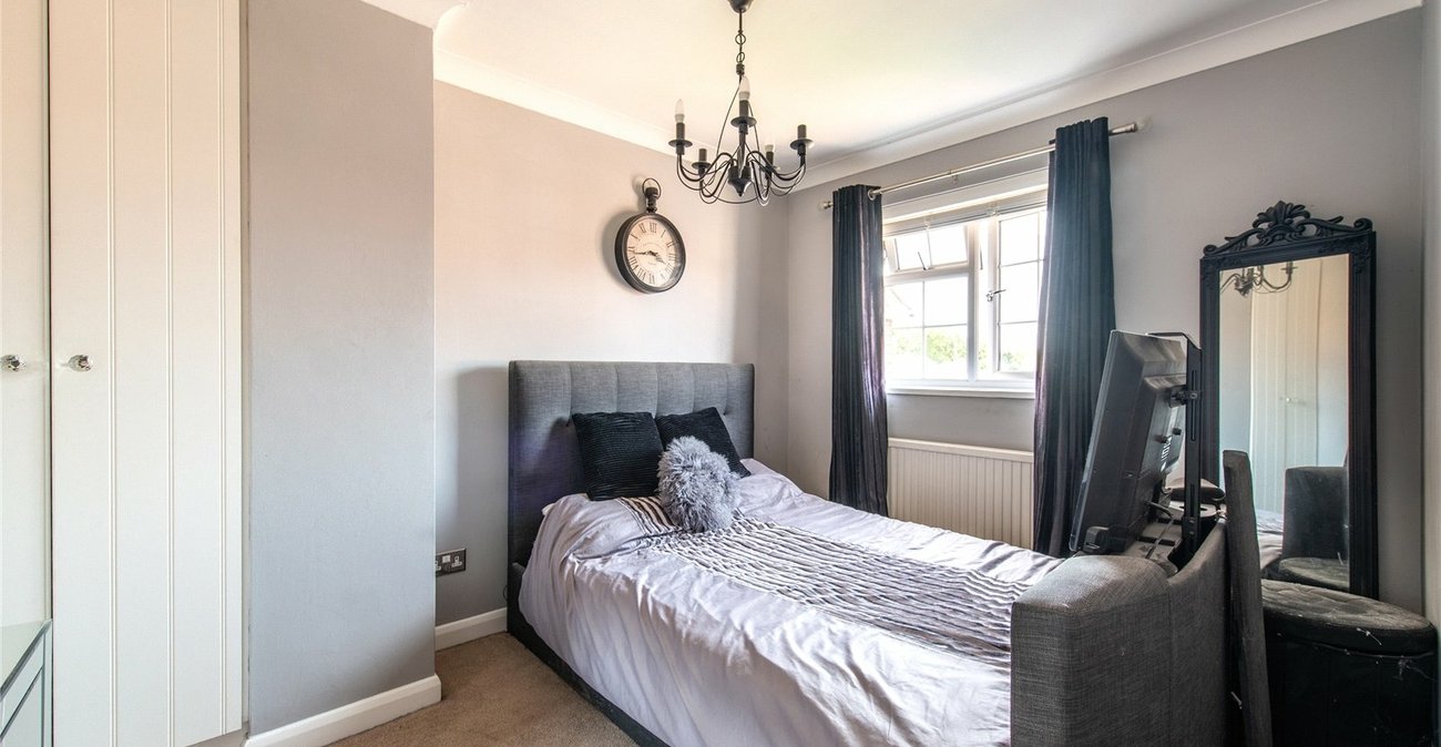 3 bedroom house for sale in Cliffe Woods | Robinson Michael & Jackson