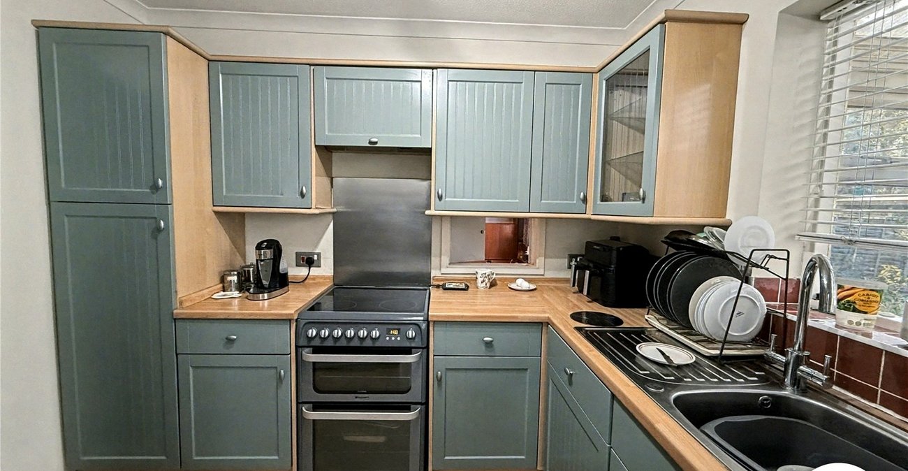 4 bedroom house for sale in Cliffe Woods | Robinson Michael & Jackson