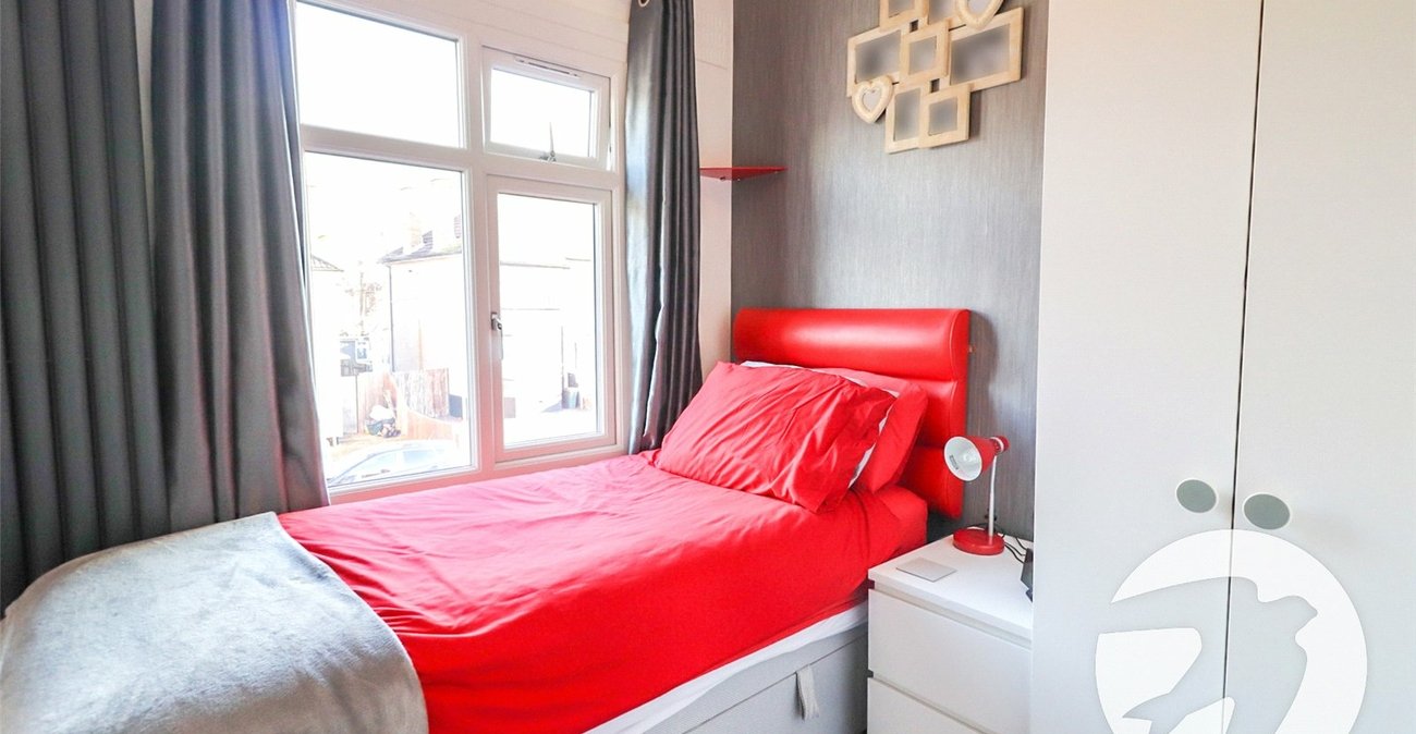 3 bedroom house for sale in Erith | Robinson Jackson