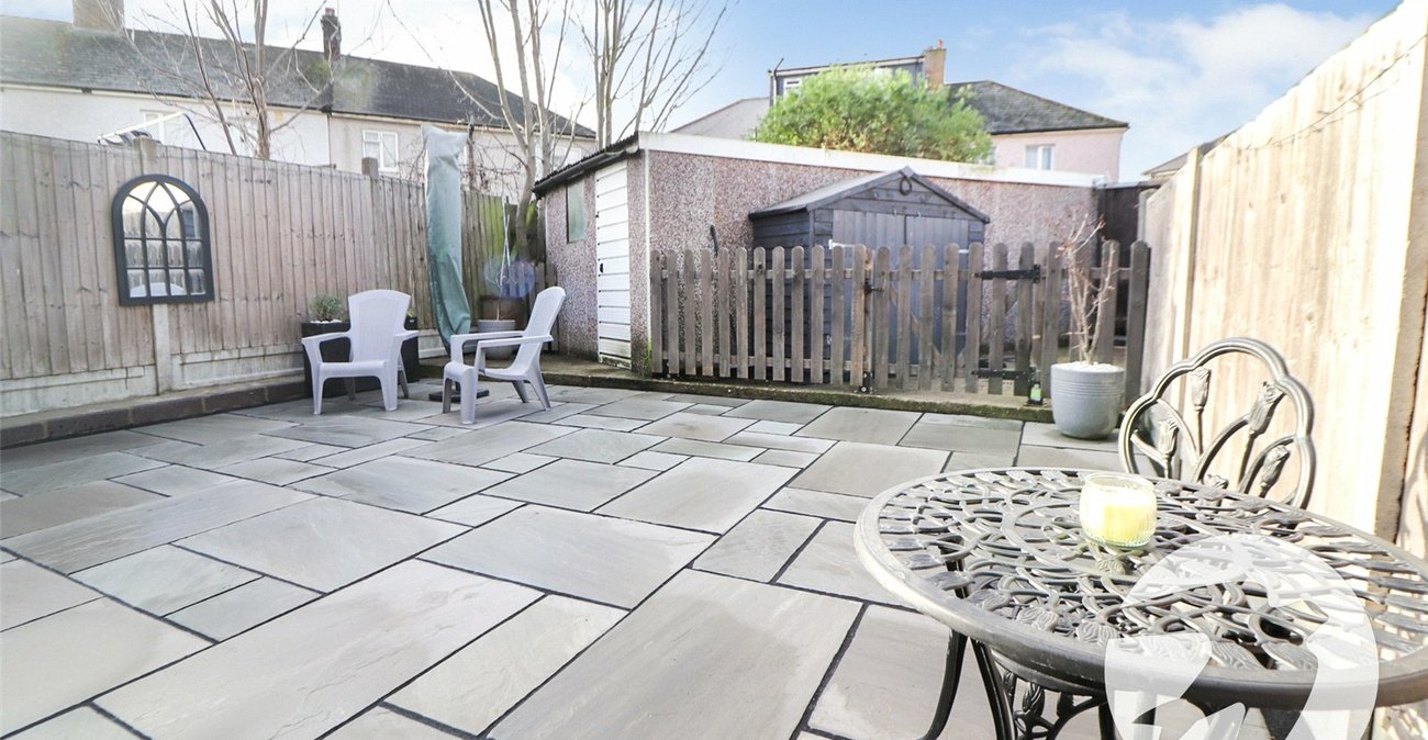 3 bedroom house for sale in Erith | Robinson Jackson