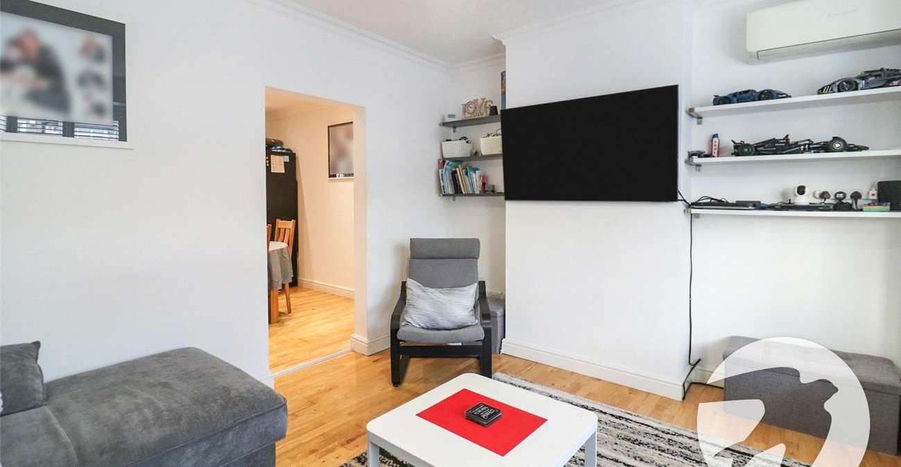 3 bedroom house for sale in Erith | Robinson Jackson