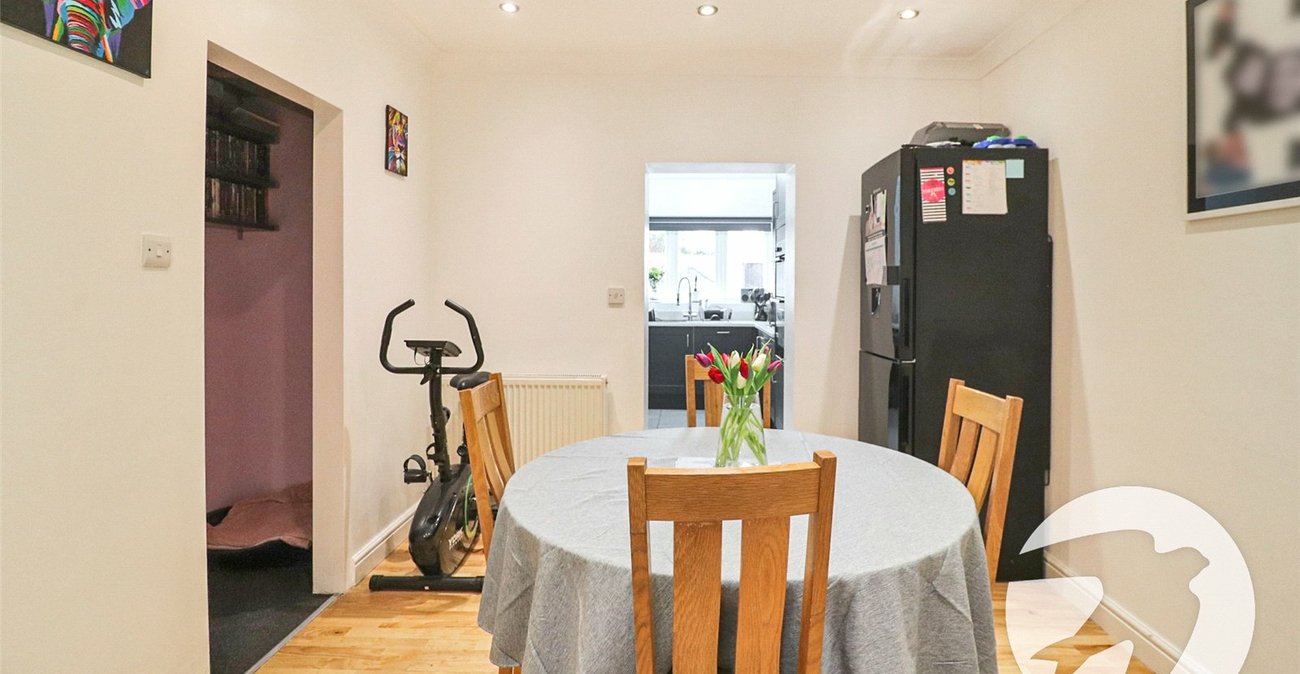 3 bedroom house for sale in Erith | Robinson Jackson