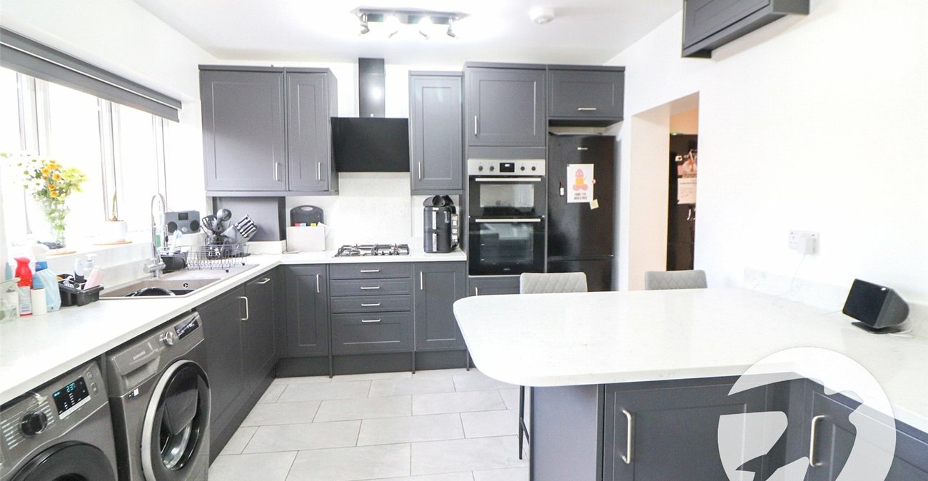 3 bedroom house for sale in Erith | Robinson Jackson