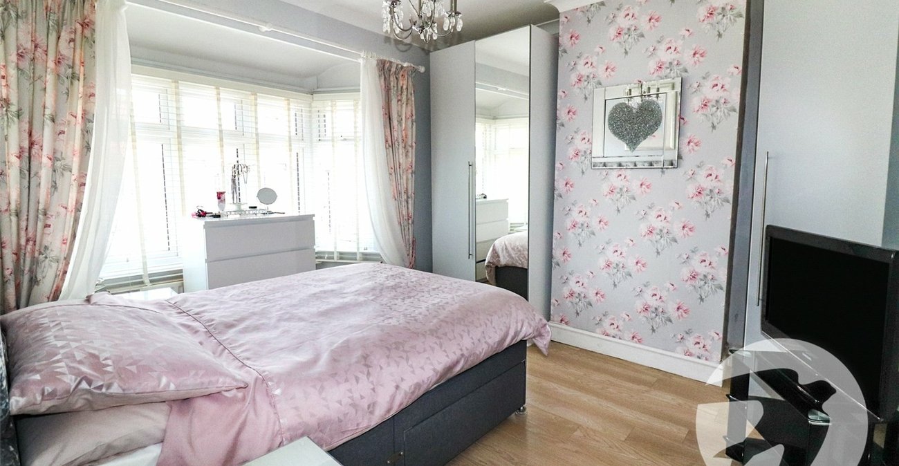 3 bedroom house for sale in Northumberland Heath | Robinson Jackson