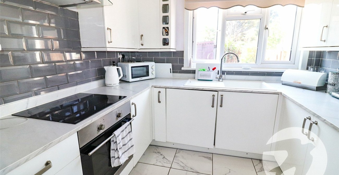 3 bedroom house for sale in Northumberland Heath | Robinson Jackson