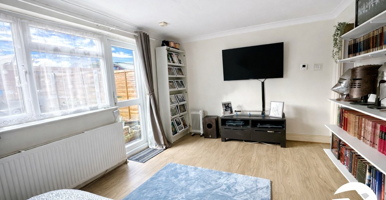 1 bedroom property for sale in Hither Green | Robinson Jackson