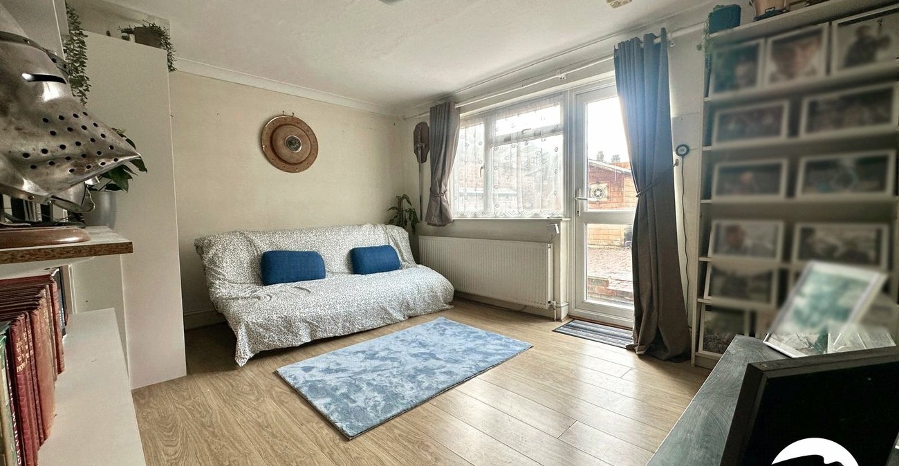 1 bedroom property for sale in Hither Green | Robinson Jackson