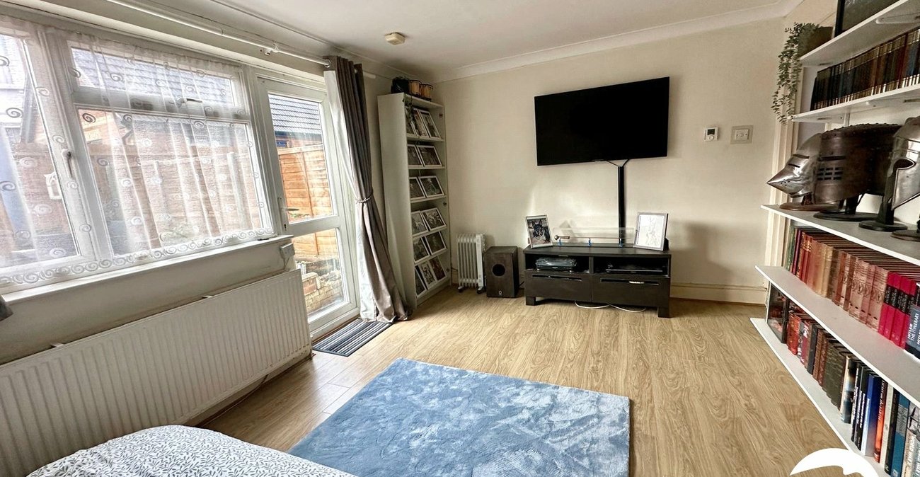 1 bedroom property for sale in Hither Green | Robinson Jackson