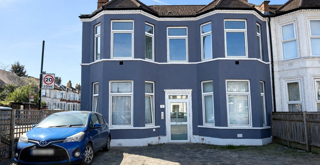 1 bedroom property for sale in Hither Green | Robinson Jackson