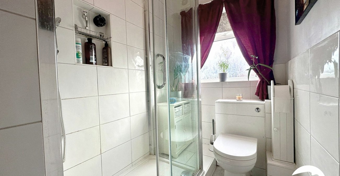 1 bedroom property for sale in Hither Green | Robinson Jackson