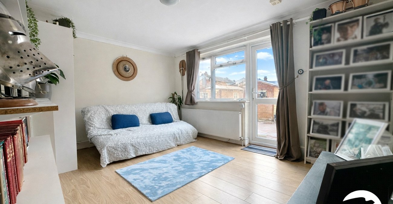 1 bedroom property for sale in Hither Green | Robinson Jackson