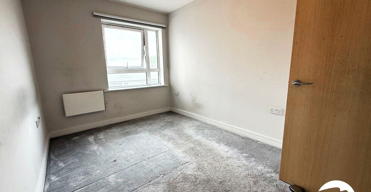 2 bedroom property for sale in London | Robinson Jackson