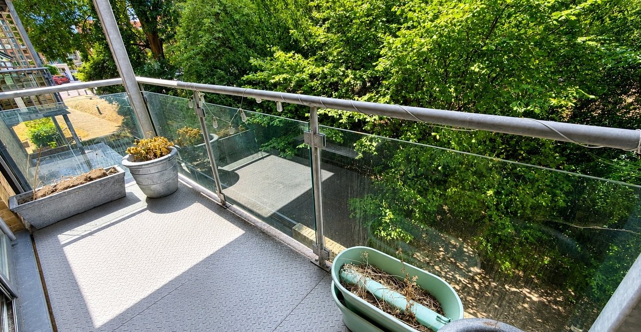 3 bedroom property for sale in London | Robinson Jackson