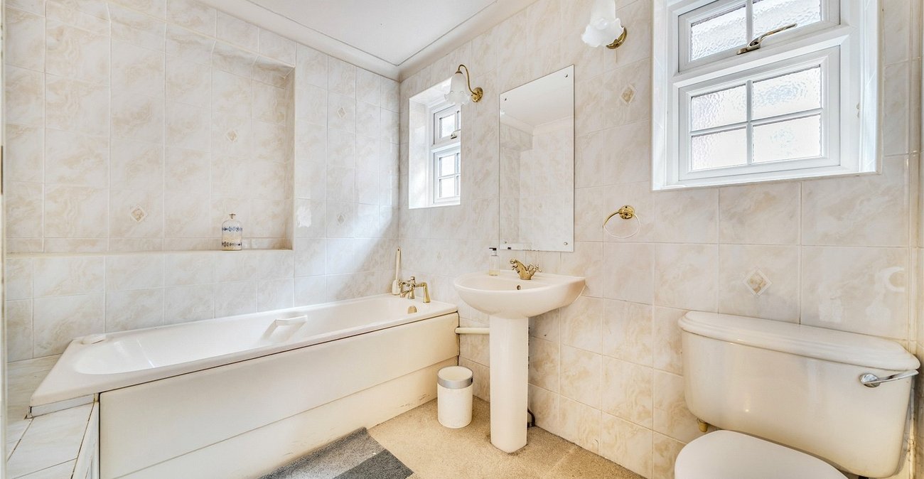 5 bedroom house for sale in Crystal Palace | Robinson Jackson