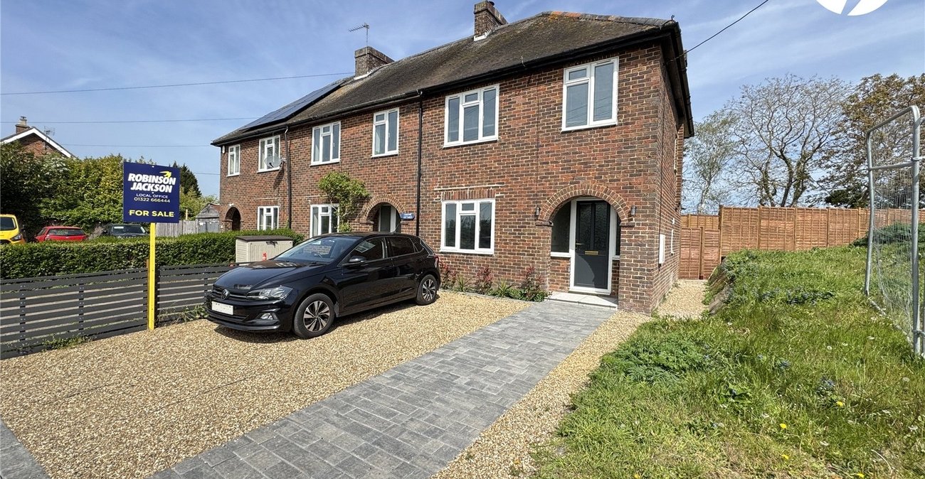 3 bedroom house for sale in Swanley | Robinson Jackson