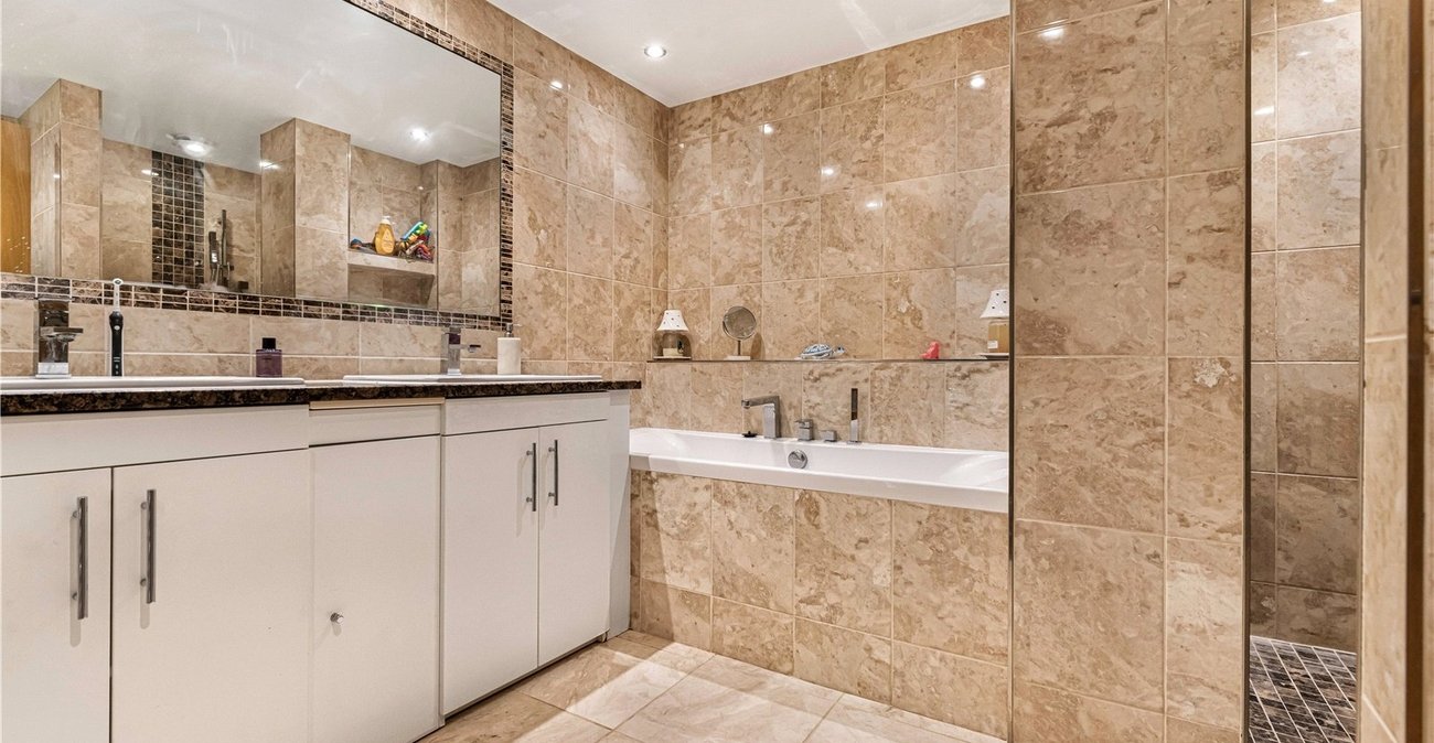 7 bedroom house for sale in Swanley | Robinson Jackson