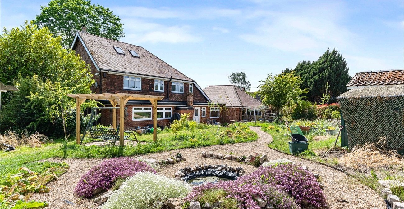 7 bedroom house for sale in Swanley | Robinson Jackson