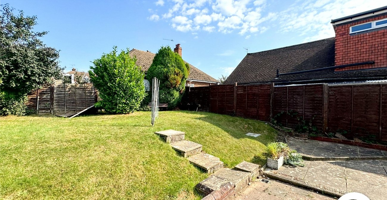 3 bedroom bungalow for sale in Detling | Robinson Michael & Jackson