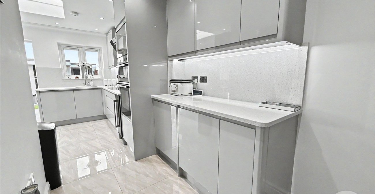 2 bedroom house for sale in Sidcup | Robinson Jackson