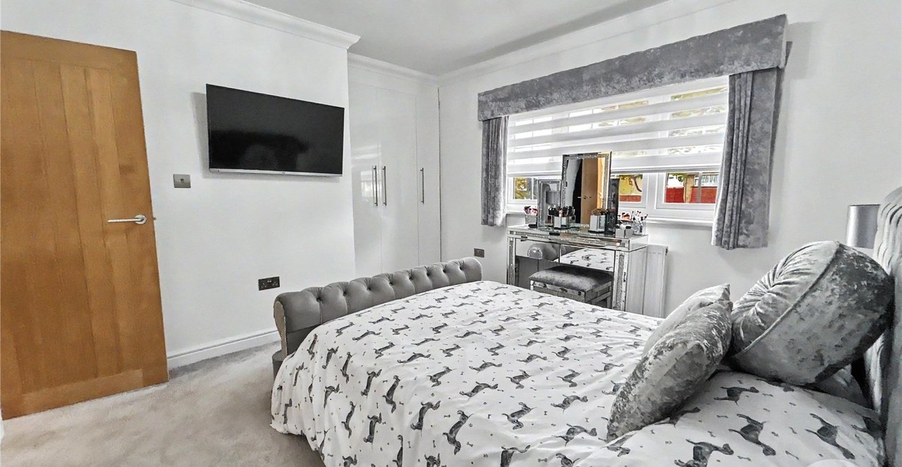 2 bedroom house for sale in Sidcup | Robinson Jackson