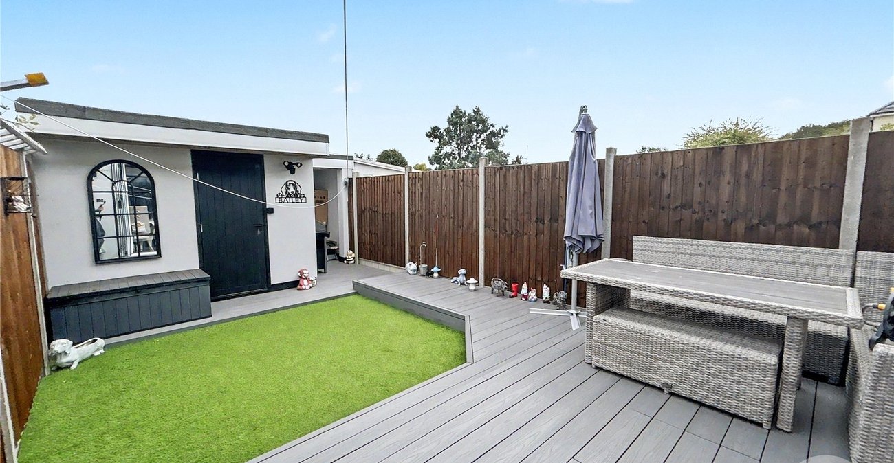 2 bedroom house for sale in Sidcup | Robinson Jackson
