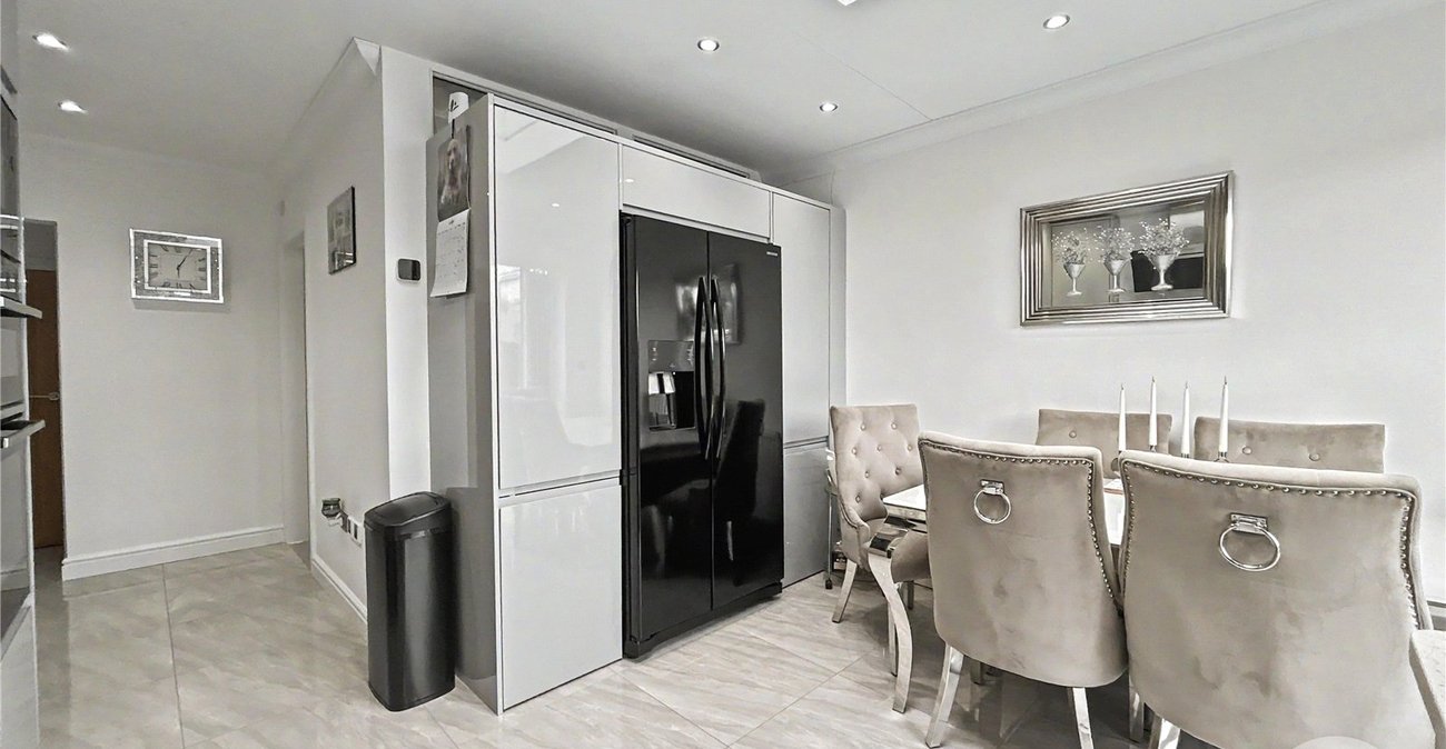 2 bedroom house for sale in Sidcup | Robinson Jackson