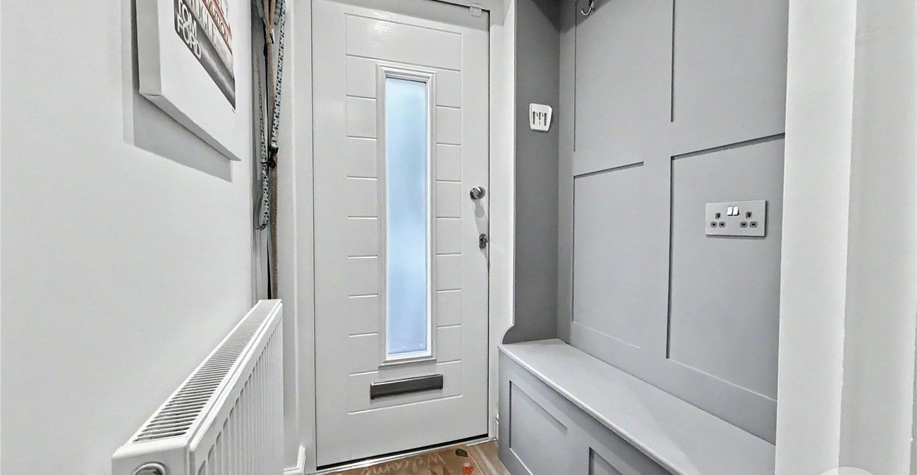 2 bedroom house for sale in Sidcup | Robinson Jackson