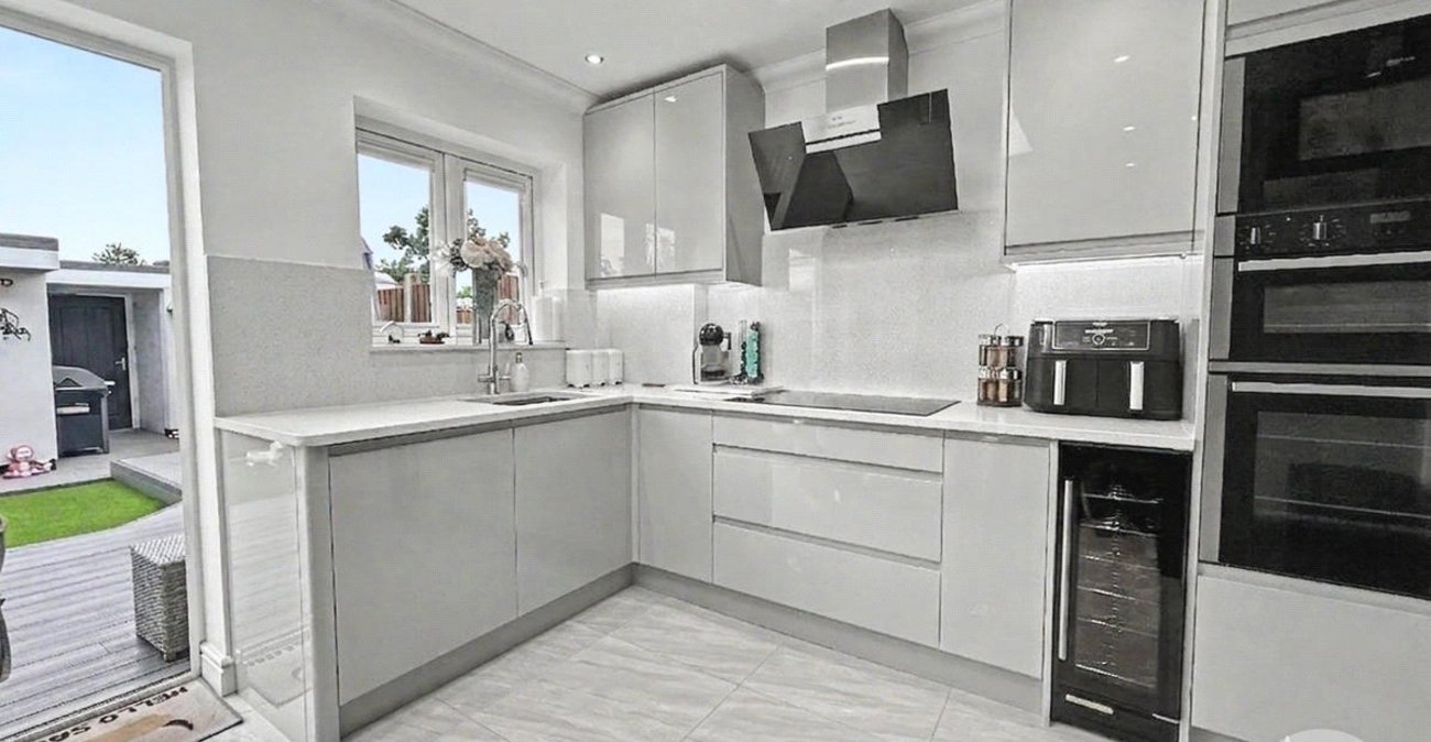 2 bedroom house for sale in Sidcup | Robinson Jackson