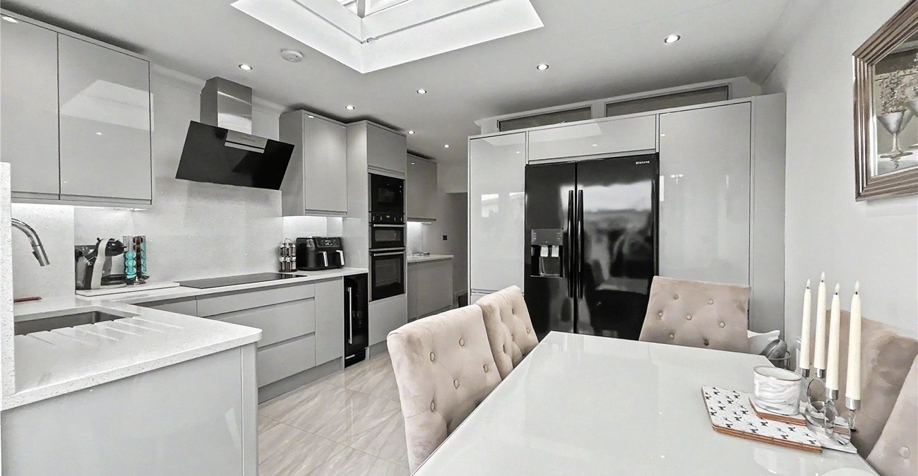 2 bedroom house for sale in Sidcup | Robinson Jackson