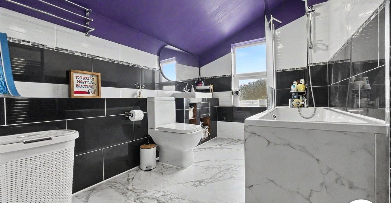 2 bedroom house for sale in Chatham | Robinson Michael & Jackson