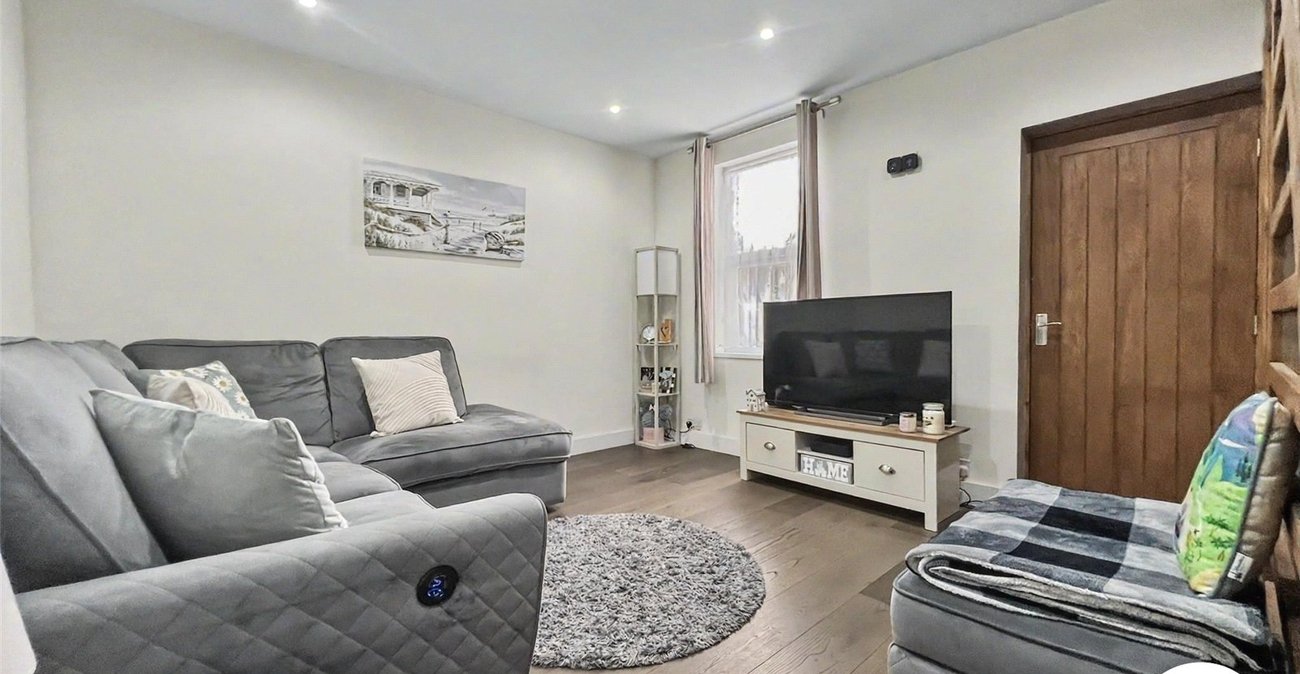 2 bedroom house for sale in  | Robinson Michael & Jackson