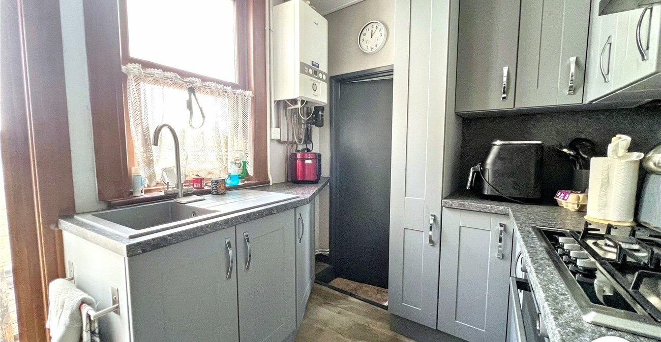 3 bedroom house for sale in Rochester | Robinson Michael & Jackson