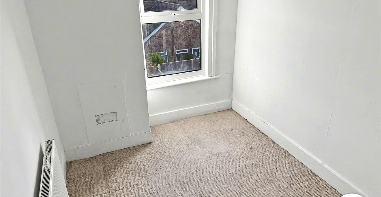 3 bedroom house for sale in Rochester | Robinson Michael & Jackson