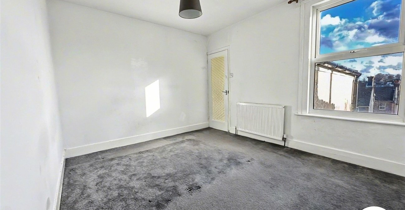 3 bedroom house for sale in Rochester | Robinson Michael & Jackson