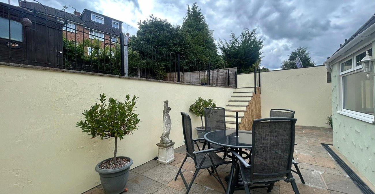 3 bedroom house for sale in Davis Estate | Robinson Michael & Jackson