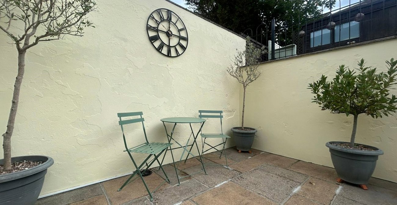 3 bedroom house for sale in Davis Estate | Robinson Michael & Jackson