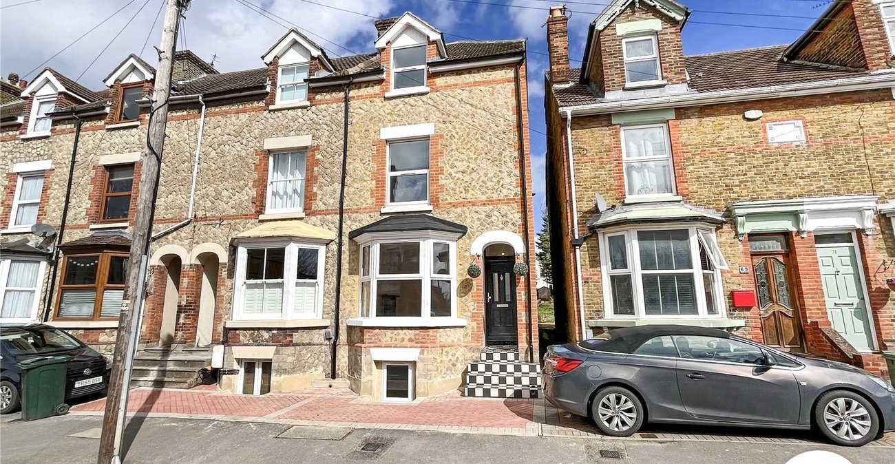 5 bedroom house for sale in Maidstone | Robinson Michael & Jackson