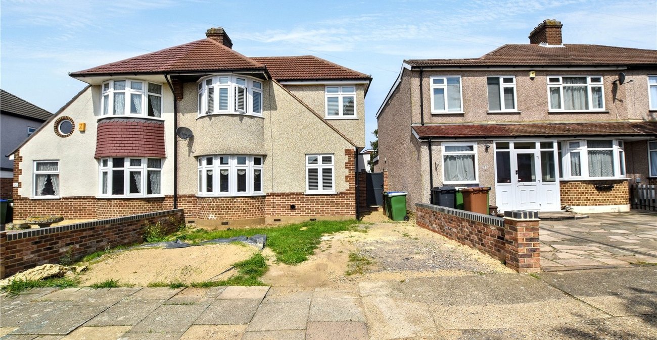 4 bedroom house for sale in Bexleyheath | Robinson Jackson
