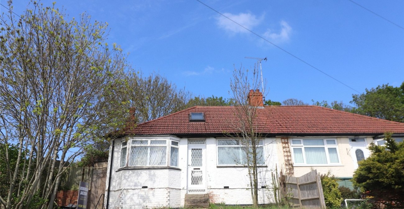 2 bedroom bungalow for sale in Erith | Robinson Jackson