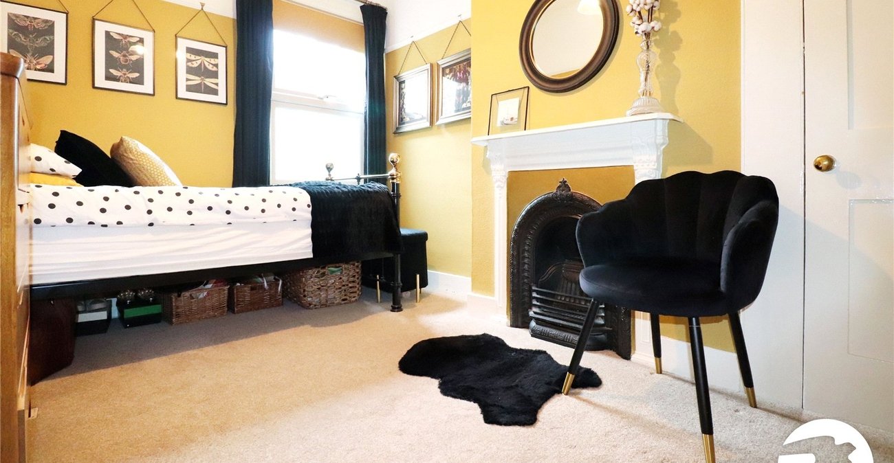 3 bedroom house for sale in Erith | Robinson Jackson