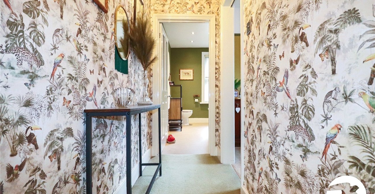 3 bedroom house for sale in Erith | Robinson Jackson